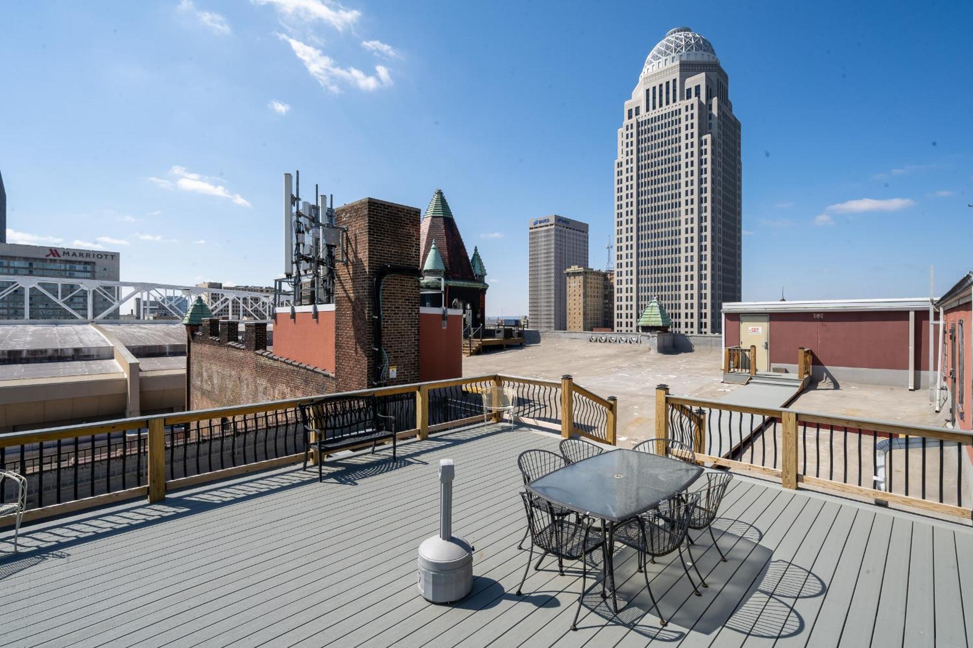 Top Floor Penthouse At The Historic Levy Building Louisville Ngoại thất bức ảnh